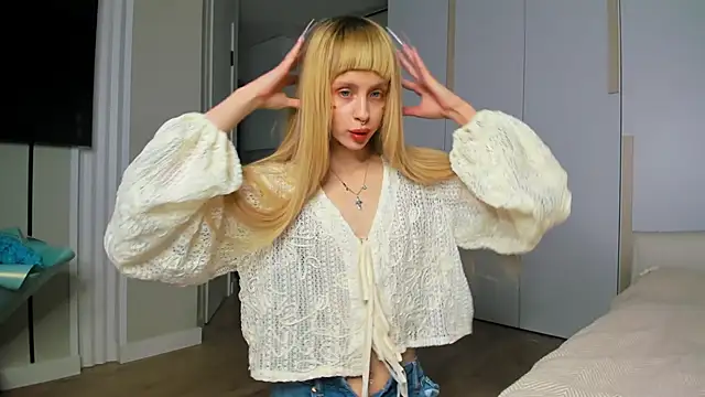 FlowerOfSin2001 online show from April 28, 5:17 pm