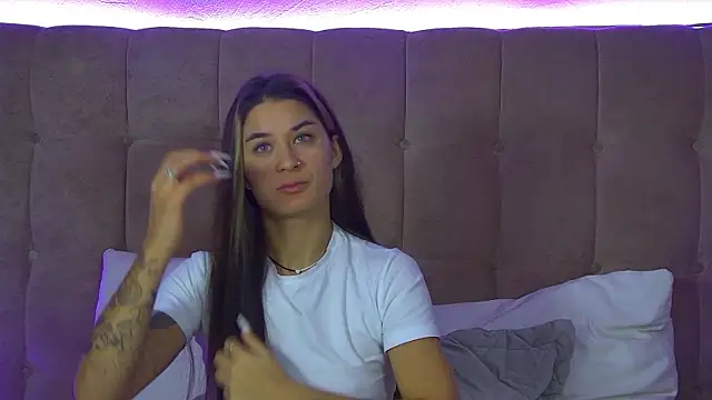 RachelSimpson online show from November 19, 6:41 pm