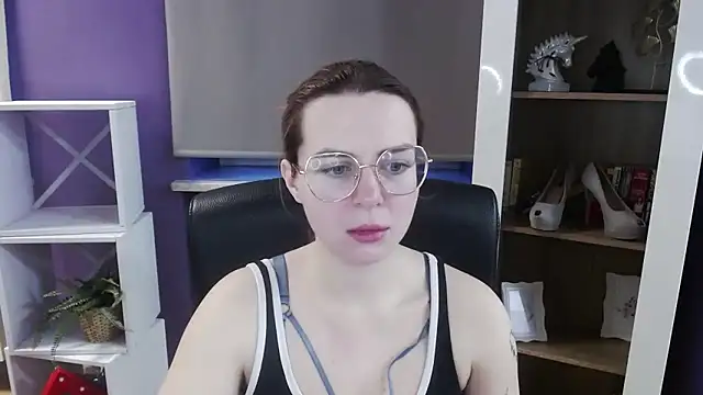 Zoey Erotic online show from April 1, 4:35 am