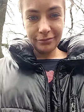 Keli Jessi online show from April 2, 9:29 am