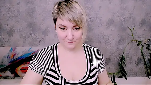 Djullia online show from January 18, 8:21 am