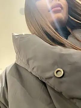 KrisMagnoly online show from February 3, 5:28 pm