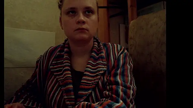 Snapshot of FrumCake chatting on November 1, 6:34 pm FrumCake online show from November 1, 6:34 pm