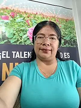   valentina18 online show from April 4, 1:10 pm