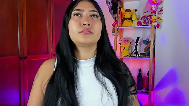 eymy-hadid online show from November 11, 9:34 pm