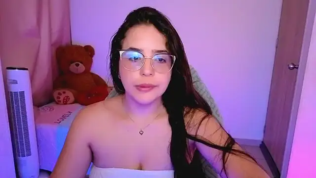  alicia z online show from April 20, 6:00 pm