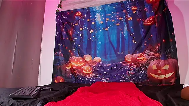 zzoe  online show from October 24, 3:46 am