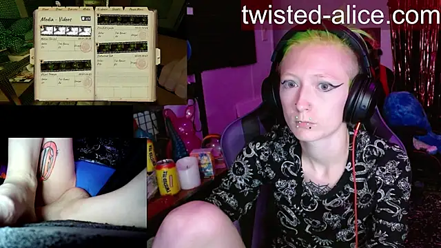 alicewonder09 online show from April 18, 3:31 am