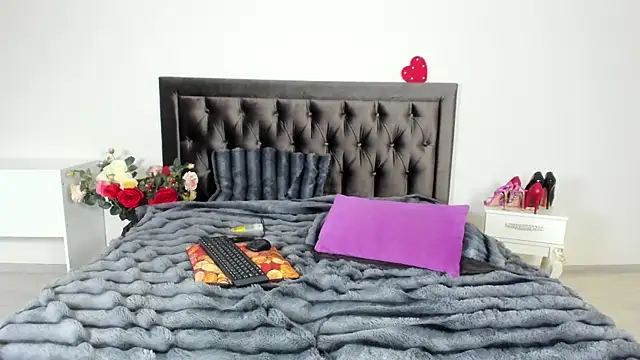 MarciaColins online show from January 8, 7:51 pm