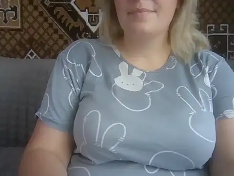 Diana Britt online show from October 4, 11:05 am