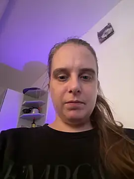 Chantalee online show from March 27, 8:26 am