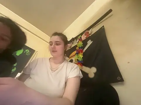 Snowbunnycake 131 online show from February 9, 2:19 pm