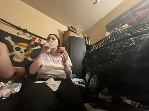 Snowbunnycake 131 online show from March 15, 3:19 am