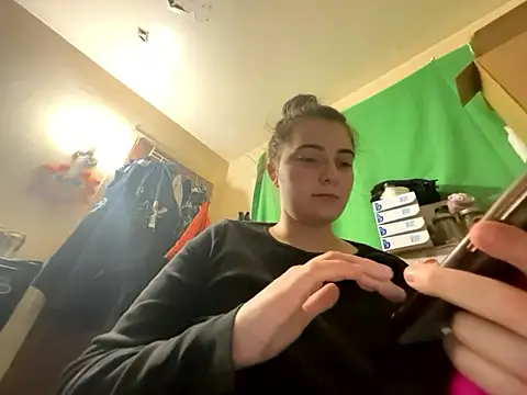 Snowbunnycake 131 online show from February 11, 10:50 am