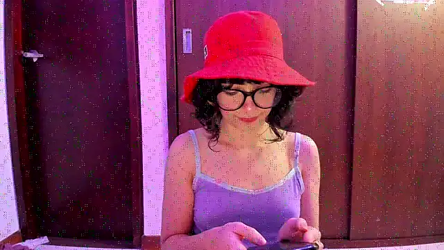  Lunnaa  online show from October 12, 12:02 am