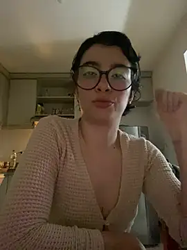  Lunnaa  online show from April 6, 2:44 am