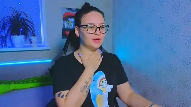 EsterLogan online show from November 22, 9:56 am