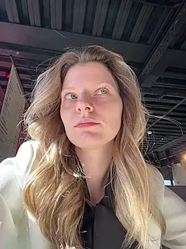 MaryHiggins online show from April 10, 11:27 am