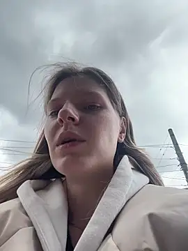 MaryHiggins online show from April 18, 12:18 pm