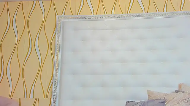 karissia online show from September 16, 5:37 am