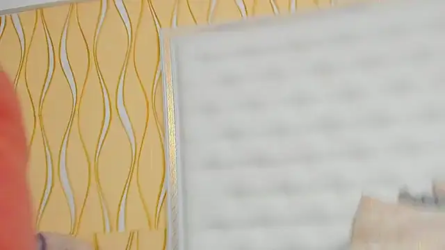 karissia online show from September 26, 7:28 am