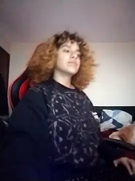 EmmaMelissa0521 online show from March 22, 11:22 pm