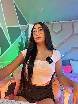 shanon- online show from April 6, 7:04 pm