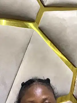 catty3232 online show from October 18, 1:30 am