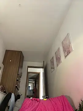 DulceLenns online show from February 16, 8:09 pm