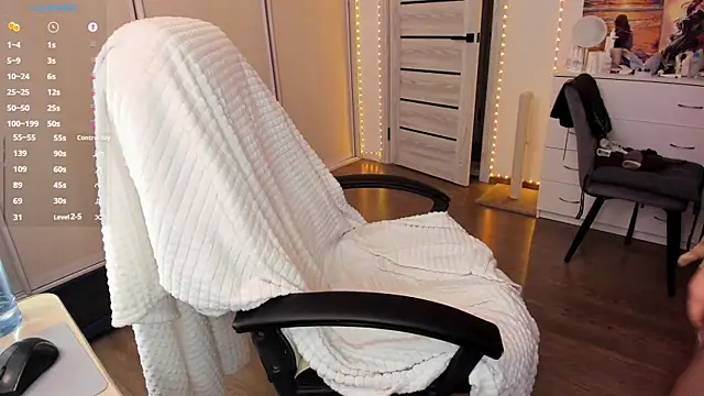 Ophelia mm online show from October 19, 11:01 am