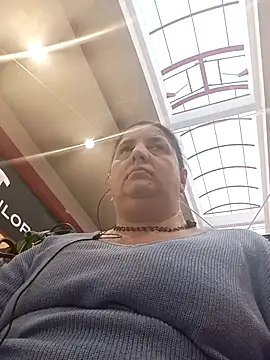 RidemerafSuzana online show from April 5, 4:39 pm