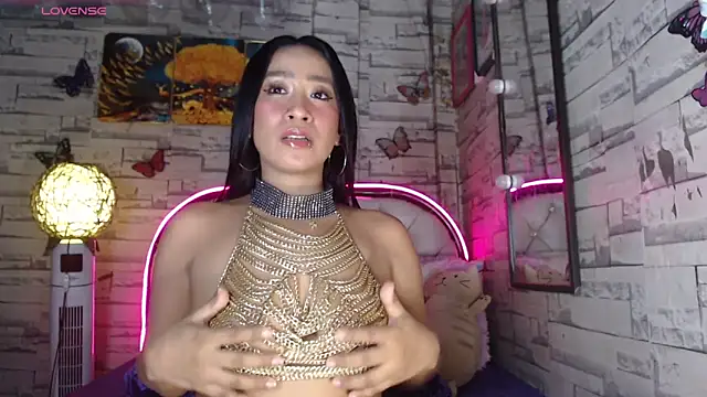 AsianMilfSheryl online show from December 2, 8:59 am