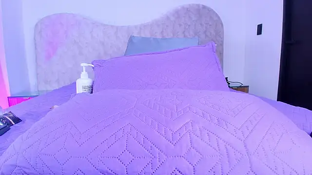 shelsyloreds online show from December 2, 12:18 pm