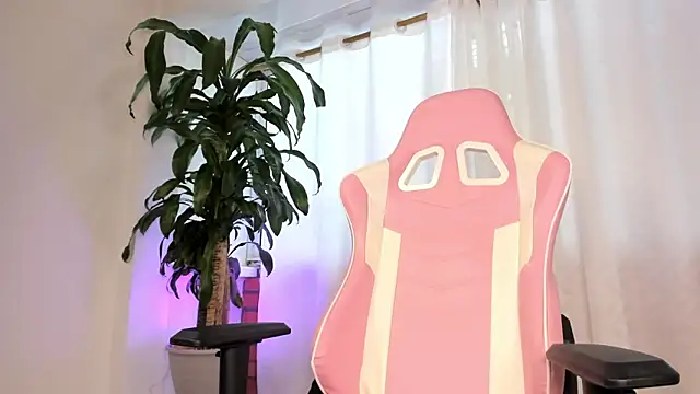 maggie kay online show from March 11, 3:36 pm