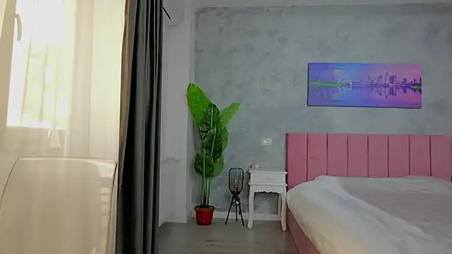 alisonita  online show from February 6, 7:01 am