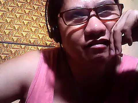 sweetsosie18 online show from February 5, 11:35 am