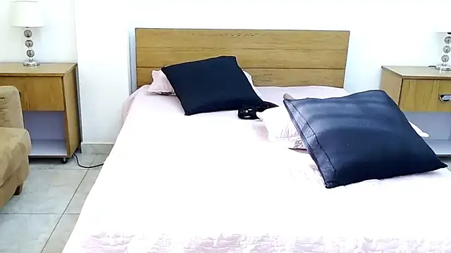 MaloryAndLuna online show from November 18, 12:17 pm