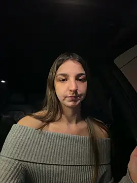 DoriDeluxe66 online show from December 2, 10:45 pm