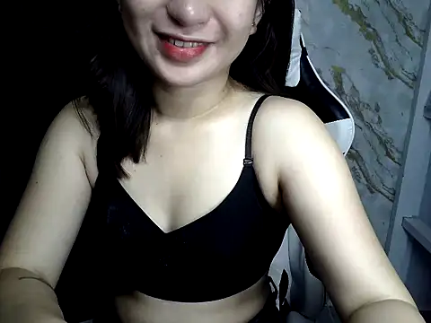 Mia 2022 online show from March 27, 6:30 pm