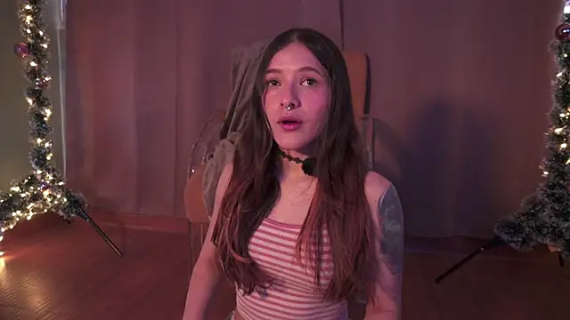 honeey  online show from December 13, 8:48 pm