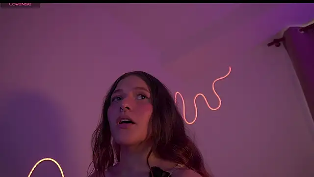 honeey  online show from January 6, 10:02 pm