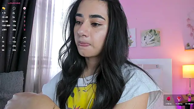 annadu011 online show from September 9, 2:39 pm