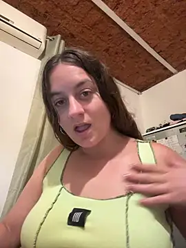 indierotic online show from February 25, 4:22 am