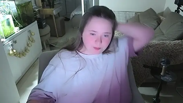 remirann  online show from March 29, 8:52 pm