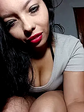 Snapshot of Melanymartinez105 chatting on October 25, 3:14 am Melanymartinez105 online show from October 25, 3:14 am