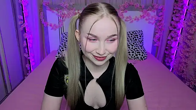 LilyStarlight online show from April 17, 3:41 am