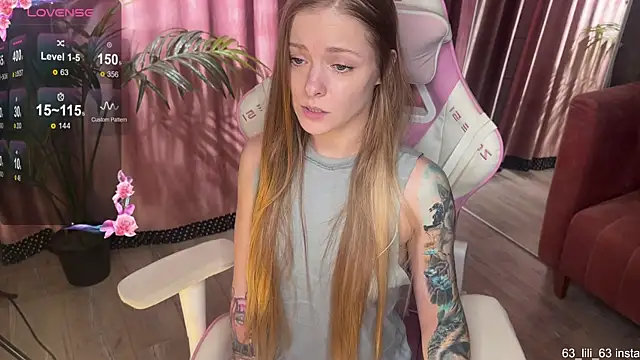 01 lili 01 online show from November 9, 4:03 pm