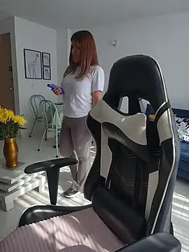 jnilu1227 online show from February 11, 1:56 pm