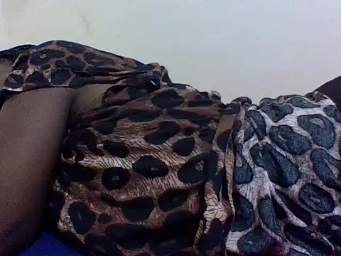 cute-marianna online show from April 18, 3:03 pm