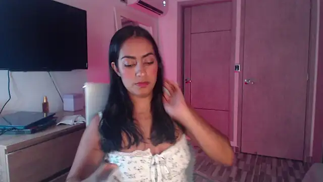 Brown skin11 online show from October 30, 9:16 pm